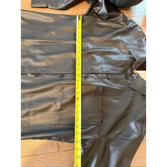 NWT Abercrombie & Fitch Oversized Vegan Leather Shirt Jacket Size Large - Picture 6 of 7